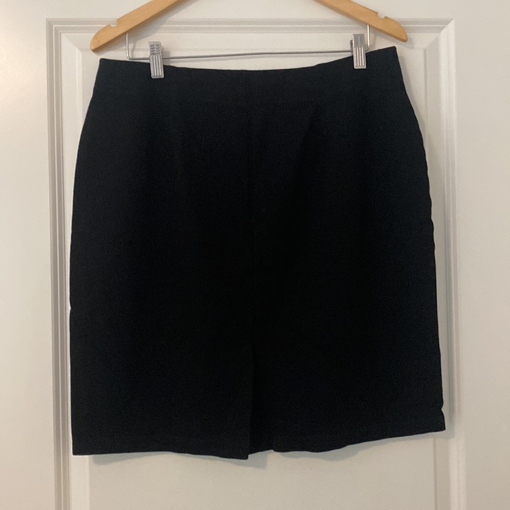 Eileen Fisher PL pull on pencil skirt. 21 inches!
